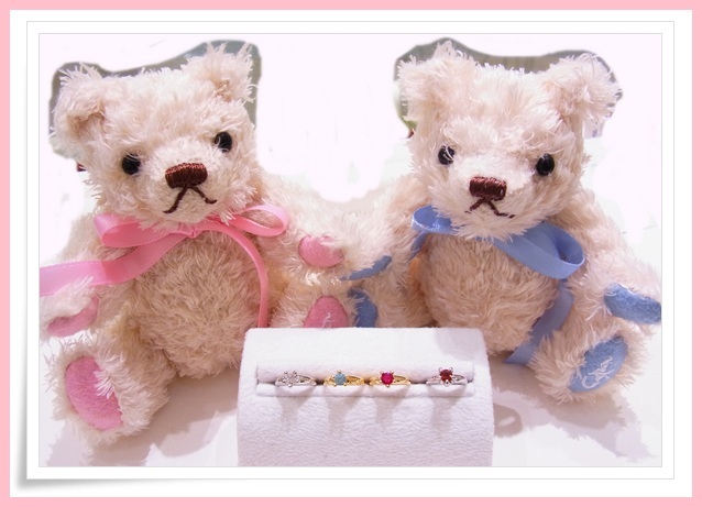 A Gift of Luck for Babies: Baby Ring Catalog ♡にて紹介している画像