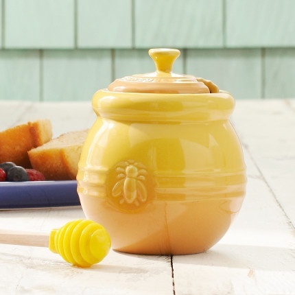 カラフルで可愛い＊ル・クルーゼをギフトに贈りたい♡にて紹介している画像