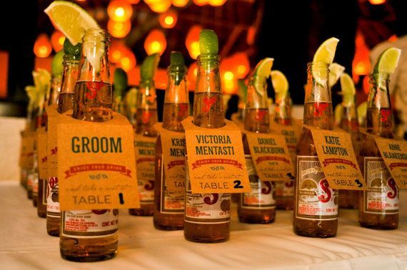 7 Enchanting Reasons to Dream of a Beach Wedding ♡にて紹介している画像