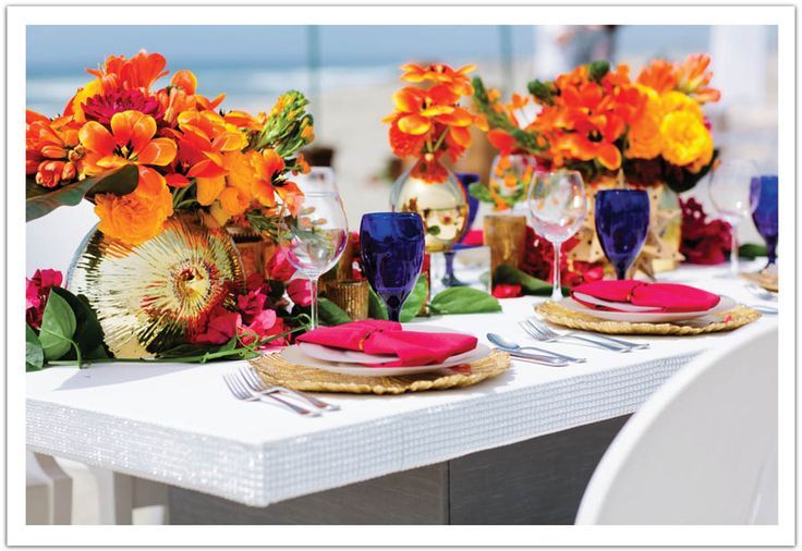 7 Enchanting Reasons to Dream of a Beach Wedding ♡にて紹介している画像