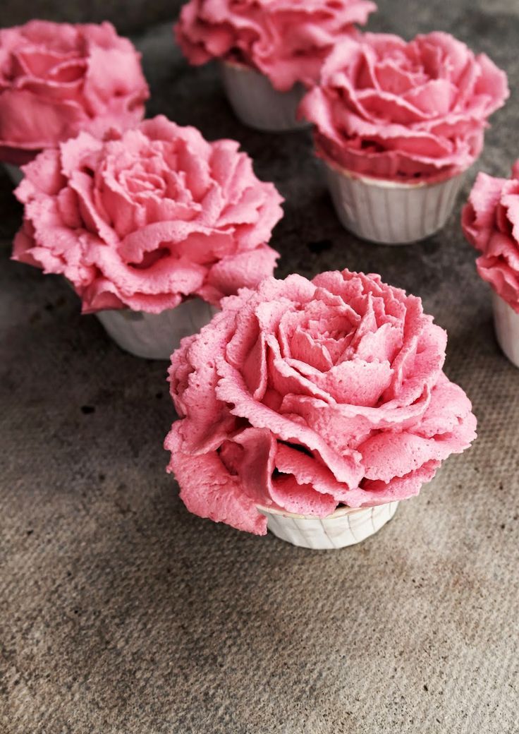 Gathered Adorable Flower Decorated Cupcakes♡にて紹介している画像