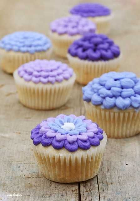 Gathered Adorable Flower Decorated Cupcakes♡にて紹介している画像