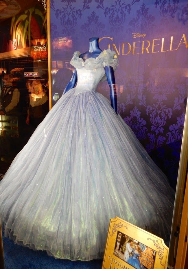 One Day Only: A Dreamy Tea Party Inspired by "Cinderella" ✨にて紹介している画像