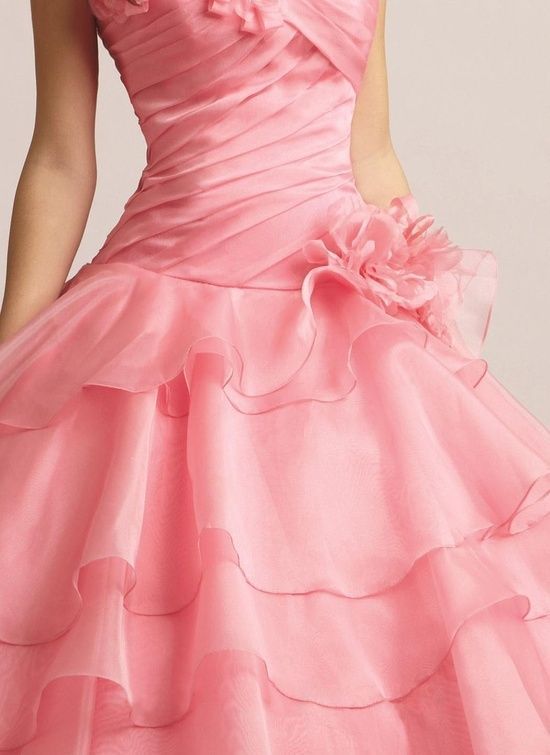Summer 2015 Trend Color: Become the Sweetest Bride in Strawberry Ice Color♡にて紹介している画像