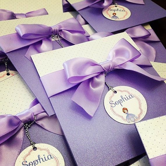 Disney Princess Apprentice: A Sofia the First Themed Wedding ♡にて紹介している画像