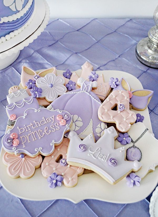 Disney Princess Apprentice: A Sofia the First Themed Wedding ♡にて紹介している画像