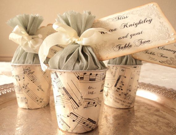 Charming Wedding Ideas Inspired by Sheet Music for Cute Music Lovers♡にて紹介している画像