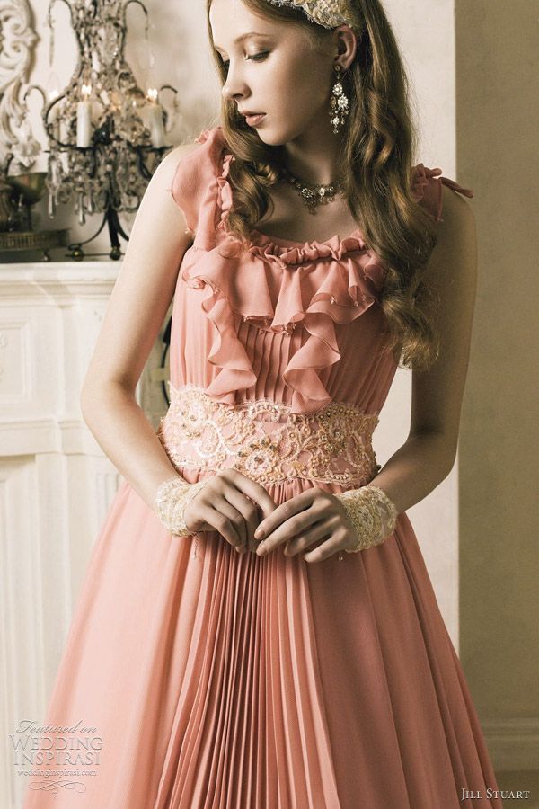 If You're Getting Married, Choose Jill's Dress! Heart-Captivating Cute Designs for Every Bride!にて紹介している画像