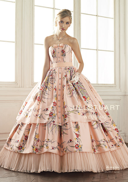 If You're Getting Married, Choose Jill's Dress! Heart-Captivating Cute Designs for Every Bride!にて紹介している画像
