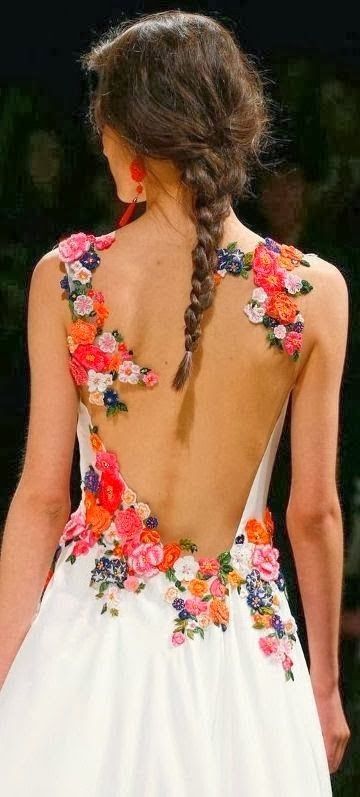 今年のトレンド！『70年代風』ウェディングドレスが可愛い♡にて紹介している画像