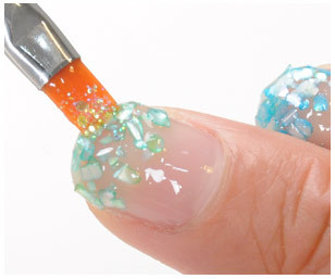 Captivated by Self-Designed "Shell Nails" that Capture Summer in a Bottle!にて紹介している画像