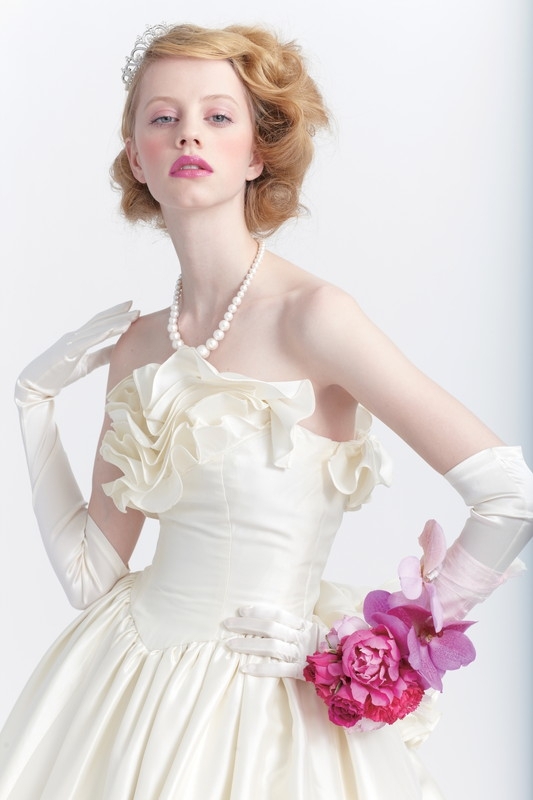 The Little-Known Brand *Ar.YUKIKO* Presents 100% Silk Wedding Dresses♡にて紹介している画像