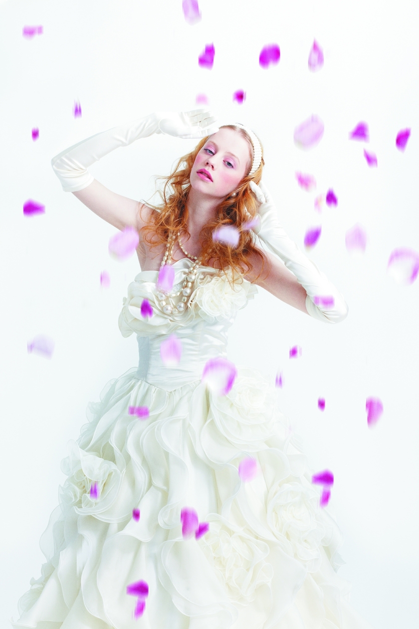 The Little-Known Brand *Ar.YUKIKO* Presents 100% Silk Wedding Dresses♡にて紹介している画像