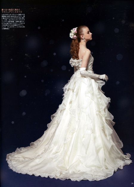 The Little-Known Brand *Ar.YUKIKO* Presents 100% Silk Wedding Dresses♡にて紹介している画像