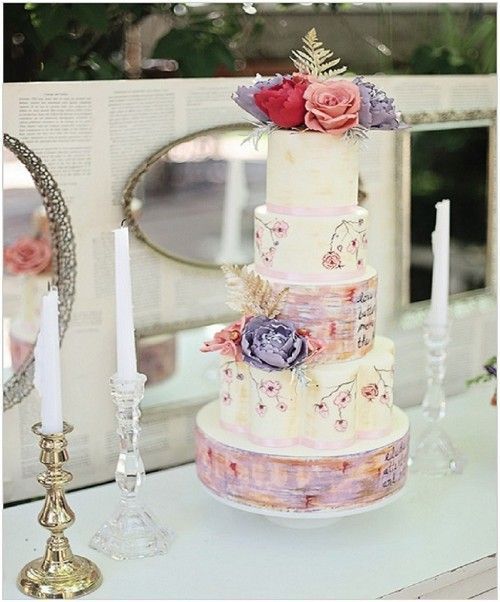 Stylish Wedding Cake with Paint Art: Original Designs Just as You Imagined!にて紹介している画像