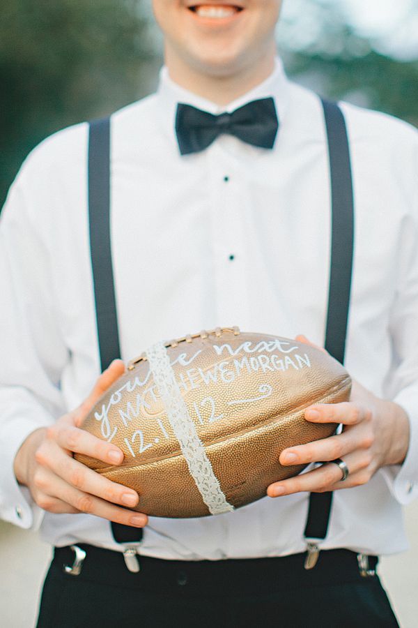 可愛いガーターをDIY！手作りアイテムでもっと素敵な花嫁に♡にて紹介している画像