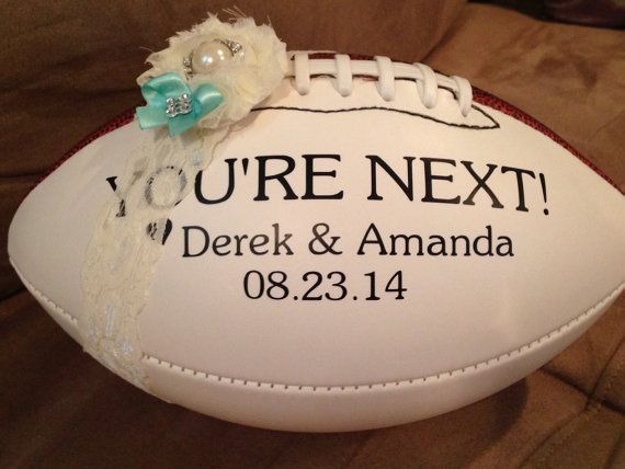 可愛いガーターをDIY！手作りアイテムでもっと素敵な花嫁に♡にて紹介している画像