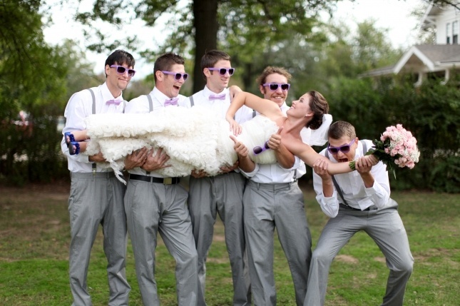 Fashionable Style♡ "Wedding Dress + Sunglasses" is Super Cool!*にて紹介している画像