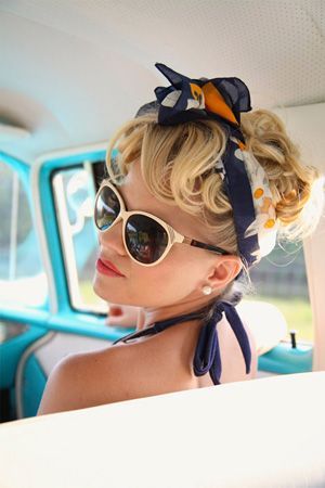 Fashionable Style♡ "Wedding Dress + Sunglasses" is Super Cool!*にて紹介している画像