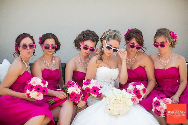 Fashionable Style♡ "Wedding Dress + Sunglasses" is Super Cool!*にて紹介している画像