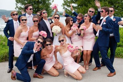 Fashionable Style♡ "Wedding Dress + Sunglasses" is Super Cool!*にて紹介している画像