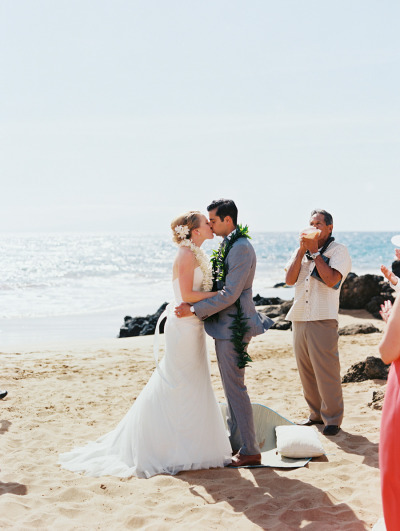 Beautiful White Beach: A Glimpse into a Wedding on Maui Island♡にて紹介している画像