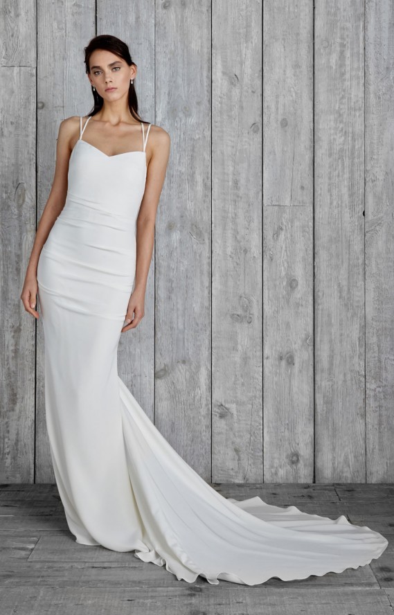 Eternal Dreams: 5 Stunning High-End Wedding Dresses You'll Adore!にて紹介している画像