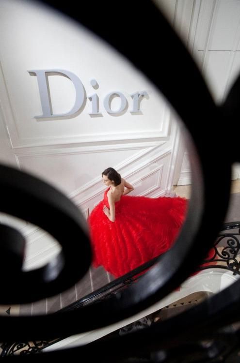 Eternal Dreams: 5 Stunning High-End Wedding Dresses You'll Adore!にて紹介している画像