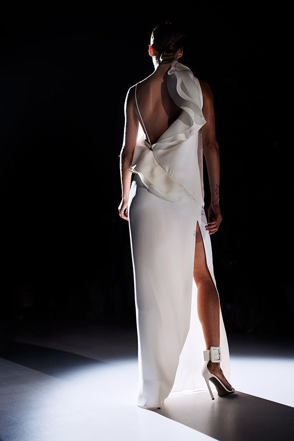 Eternal Dreams: 5 Stunning High-End Wedding Dresses You'll Adore!にて紹介している画像