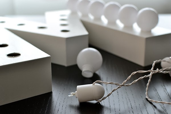 "DIY Methods and Uses of Marquee Lights for an Overseas Wedding Vibe!"にて紹介している画像