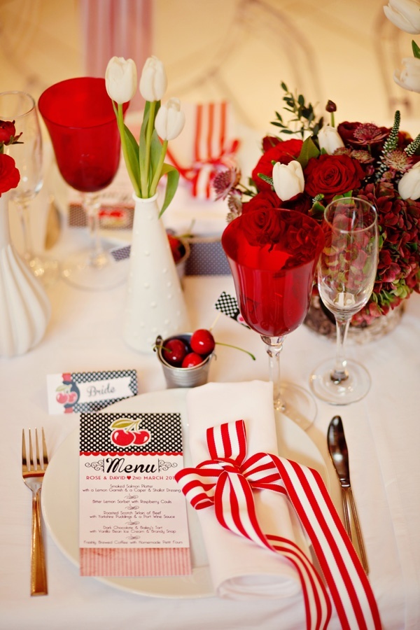 "One Unity ♡ A Cherry Red-Themed Wedding for Two"にて紹介している画像