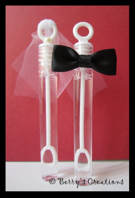 Cute Bubbles ♡ Ideas for Joyful Wedding Photos That Spark Happiness ♡にて紹介している画像