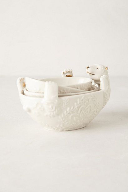 "Charming Kitchenware from Anthropologie for Newlyweds and Gifts: Too Cute to Resist!"にて紹介している画像