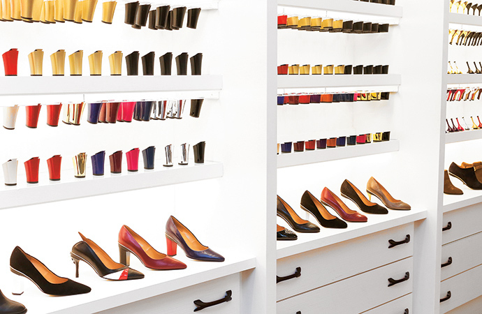 フランス発！「ヒールの取り換えができるお洒落な靴」がすごすぎる♡にて紹介している画像