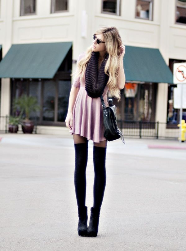 今年の秋のトレンド"ダスティーピンク"が可愛いwedding dressコレクション♡にて紹介している画像