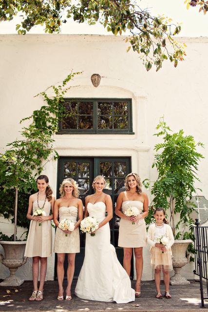 The Importance of Friendship: Discovering the Charming Origins of Bridesmaids♡にて紹介している画像