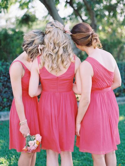 The Importance of Friendship: Discovering the Charming Origins of Bridesmaids♡にて紹介している画像
