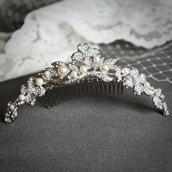 プリンセス感溢れる♡真似したいくらい可愛いダウンヘアアレンジまとめ＊にて紹介している画像