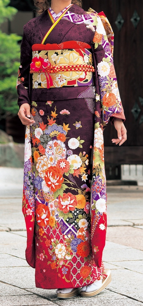 "Elevate Your Beauty with Adorable Furisode for Your Engagement Ceremony!"にて紹介している画像
