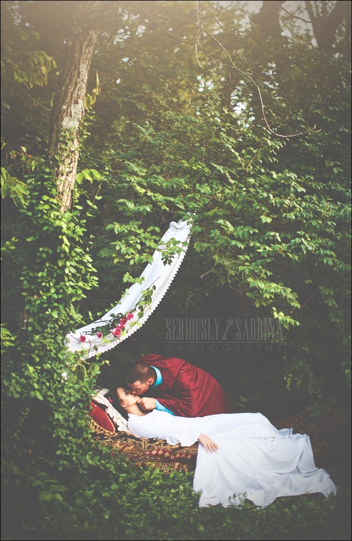 "Awakening with a Prince's Kiss: Wedding Ideas Inspired by 'Snow White' ♡"にて紹介している画像