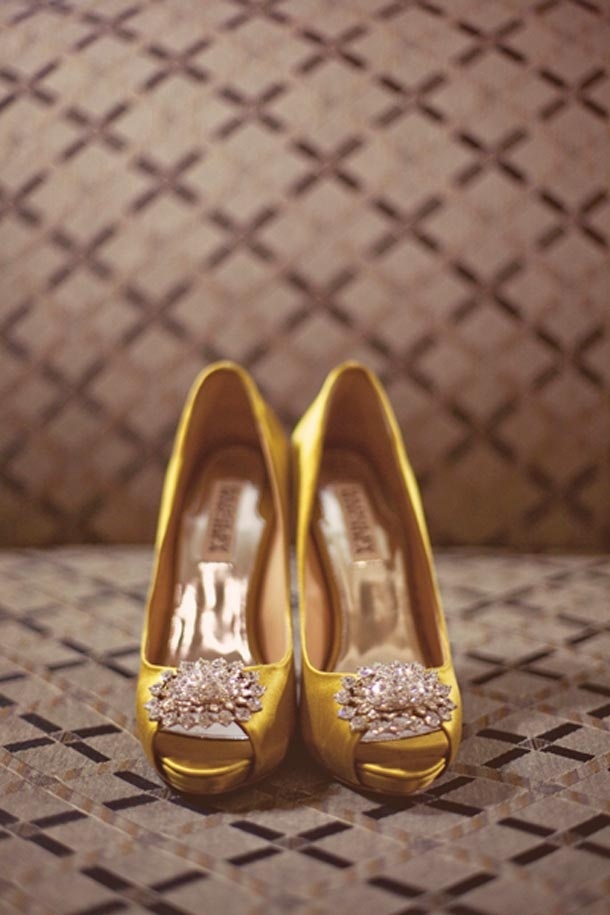 Charming Wedding with Complete Gray and Yellow Color Coordination♡にて紹介している画像