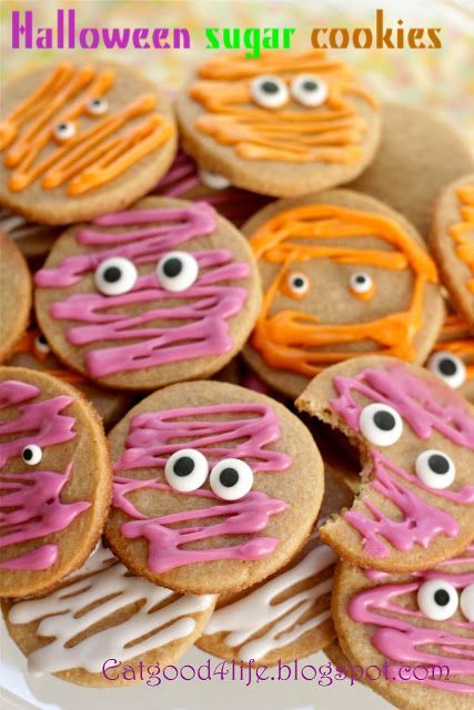 Trick or Treat! Perfect Mini Gifts: Halloween-Themed Iced Cookies ♡にて紹介している画像