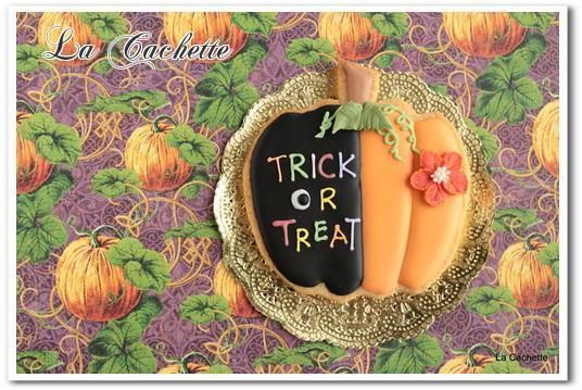 Trick or Treat! Perfect Mini Gifts: Halloween-Themed Iced Cookies ♡にて紹介している画像