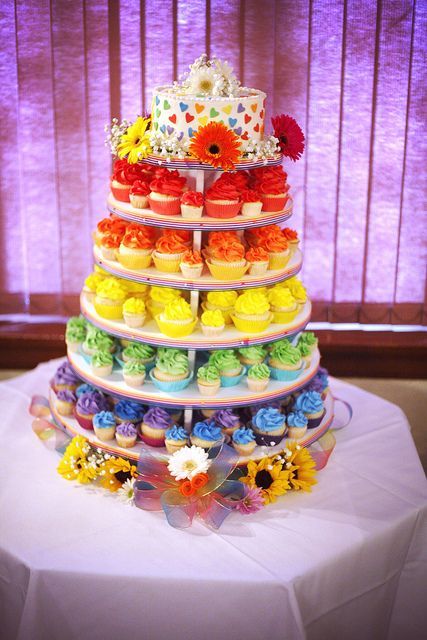 テーマカラーはレインボー♡みんなが笑顔になるハッピーウェディング♪にて紹介している画像