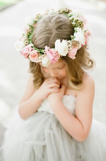 テーマカラーはレインボー♡みんなが笑顔になるハッピーウェディング♪にて紹介している画像