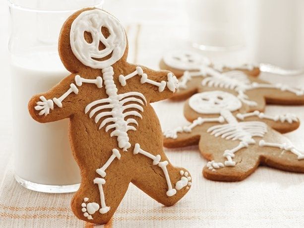 Trick or Treat! Perfect Mini Gifts: Halloween-Themed Iced Cookies ♡にて紹介している画像