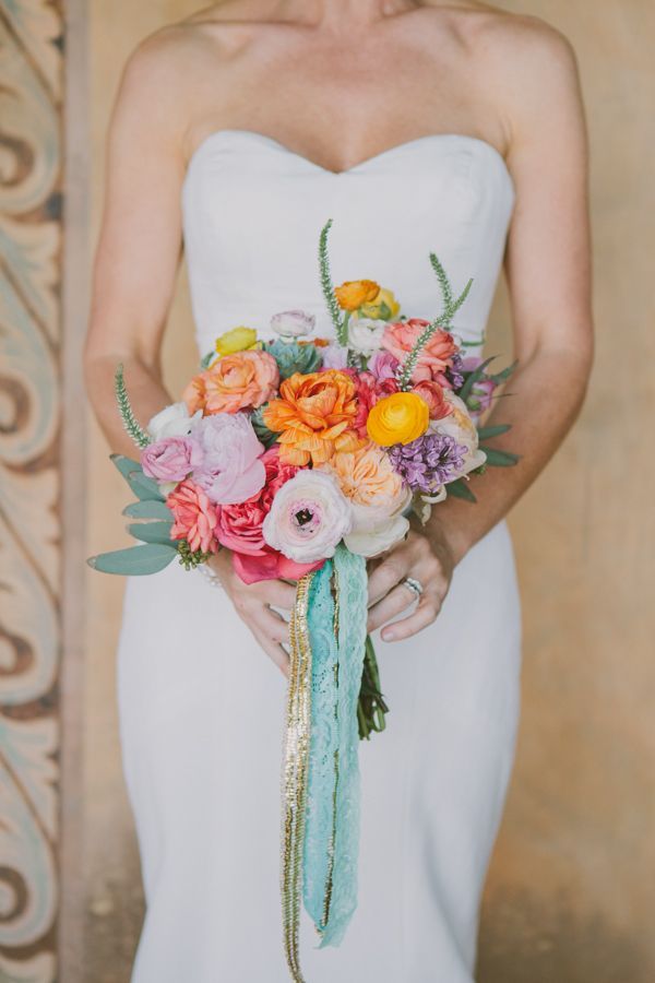 カラフル♡レインボーカラーのブーケが華やかでとっても可愛い♡にて紹介している画像