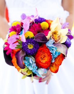 カラフル♡レインボーカラーのブーケが華やかでとっても可愛い♡にて紹介している画像