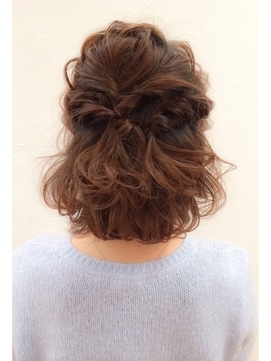 The Evolution of Kururinpa!? The "Nejirinpa" Hair Style: Easy Yet Professional♩にて紹介している画像