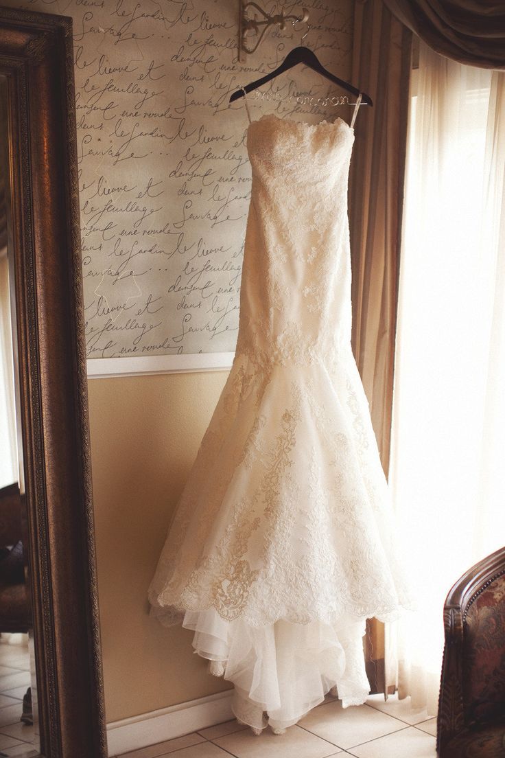 Photogenic! A Guide to Capturing Memorable Wedding Dress Photos ♡にて紹介している画像